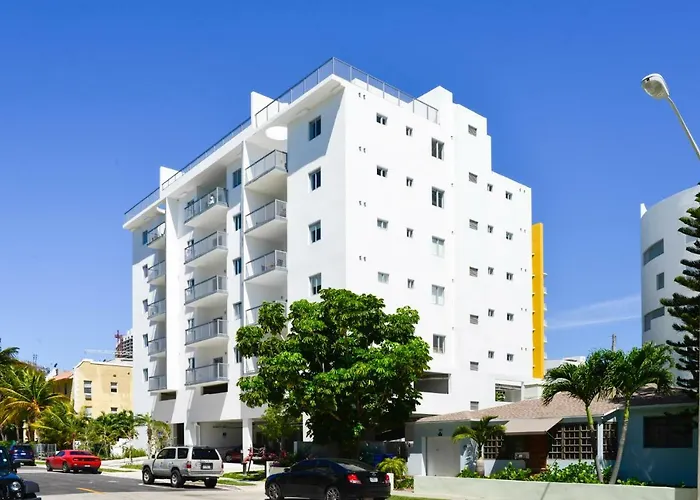 Amazing 2 Bedroom Condo At Wynwood With Parking