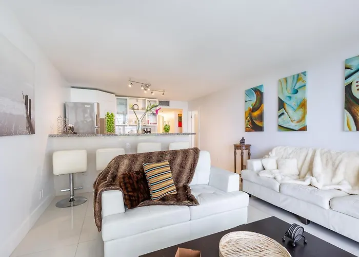 Edgy And Modern Condo On The Bay Doral