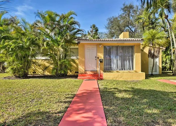 Quaint Central Miami Bungalow 10 Mi To Mid-Beach!