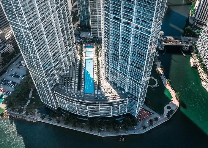 Brickell Avenue Urban Resort